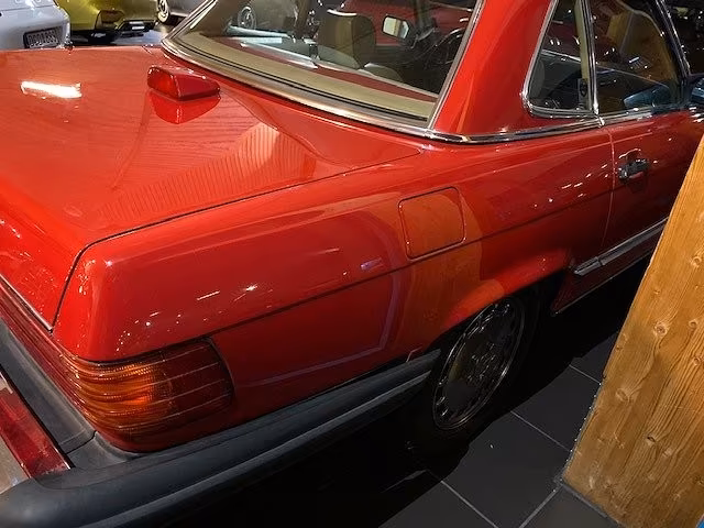Mercedes-Benz 560