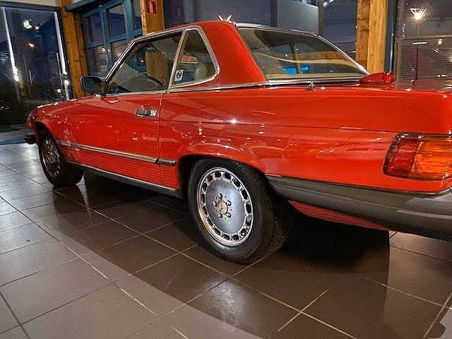 Mercedes-Benz 560
