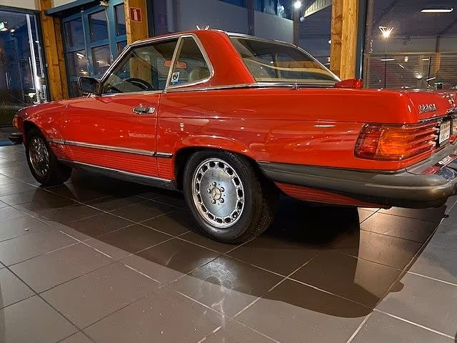 Mercedes-Benz 560