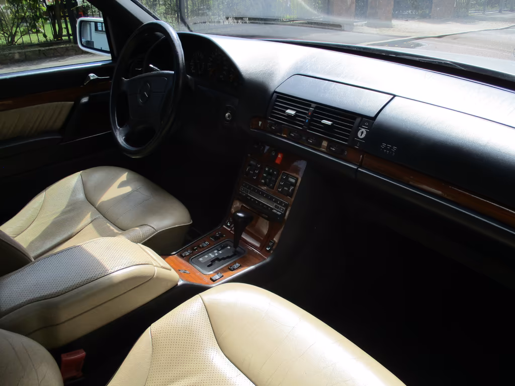Mercedes-Benz S 300