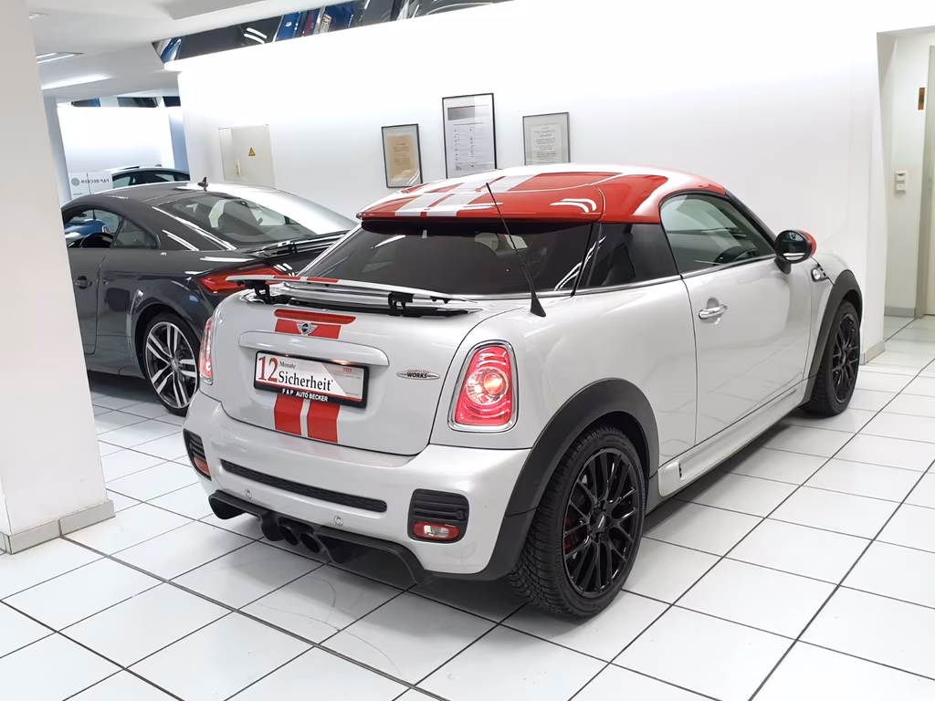 MINI John Cooper Works Coupé