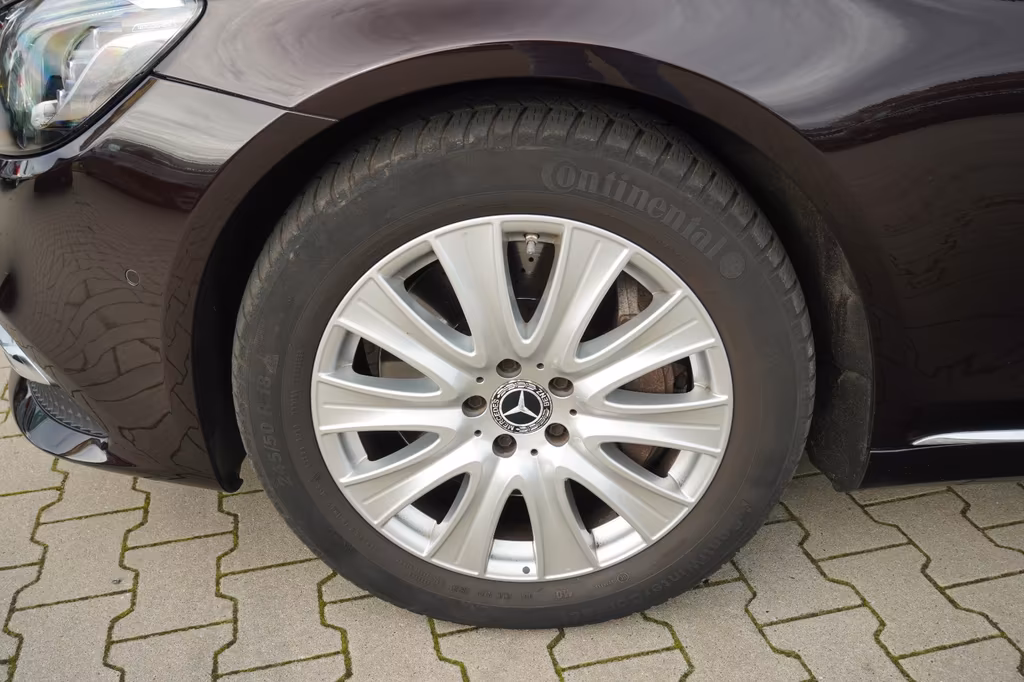 Mercedes-Benz S 560