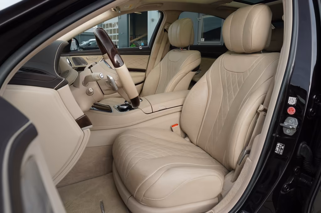 Mercedes-Benz S 560