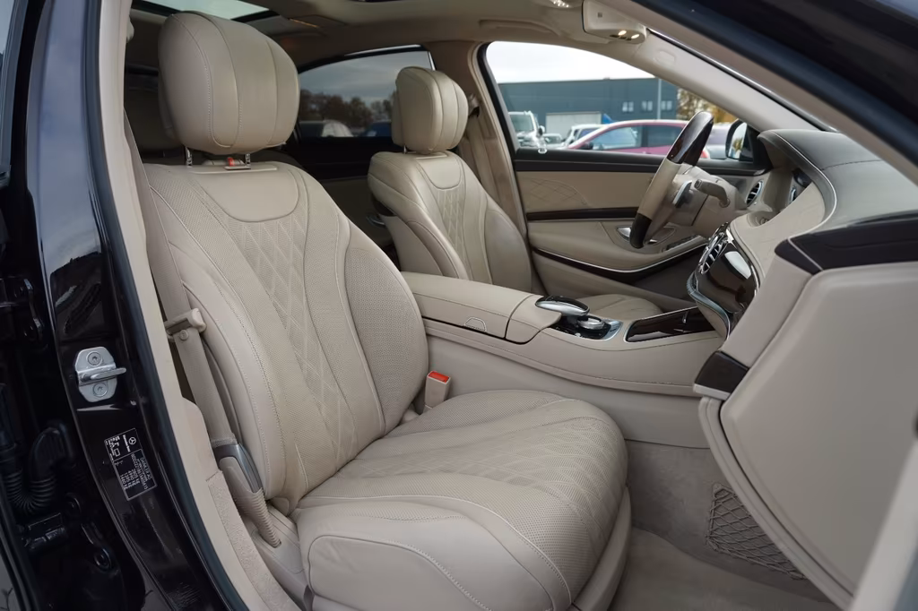 Mercedes-Benz S 560