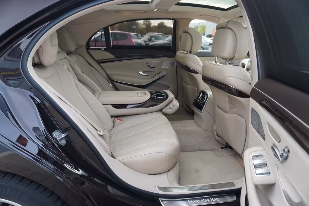 Mercedes-Benz S 560