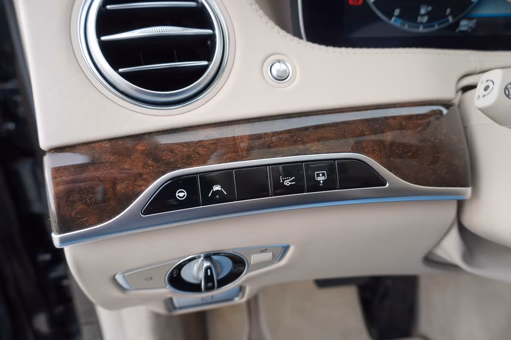 Mercedes-Benz S 560