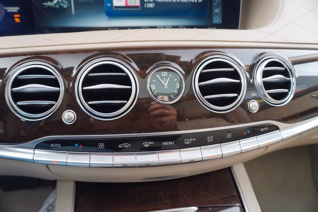 Mercedes-Benz S 560