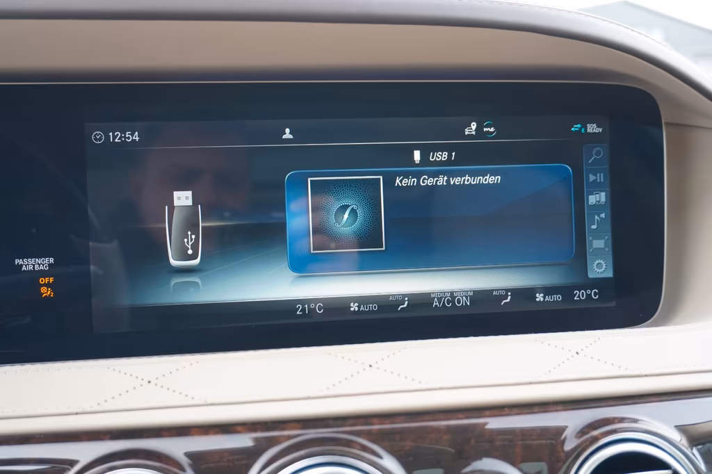 Mercedes-Benz S 560