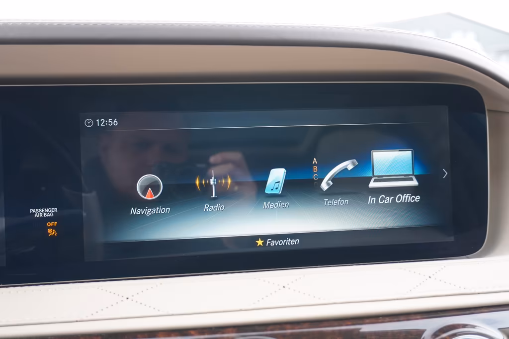 Mercedes-Benz S 560