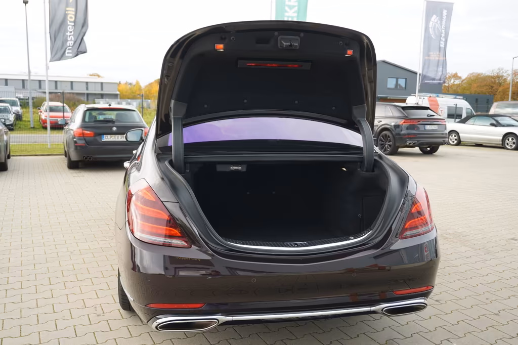 Mercedes-Benz S 560