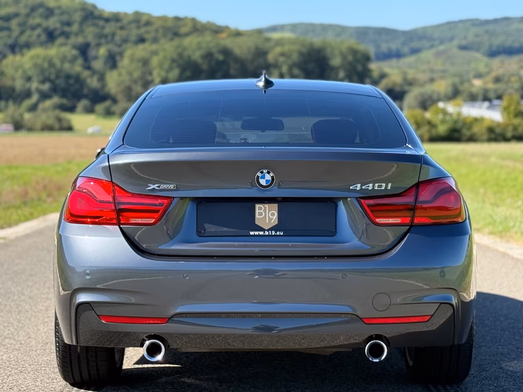 BMW 440