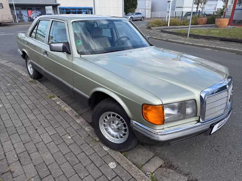 Mercedes-Benz 380