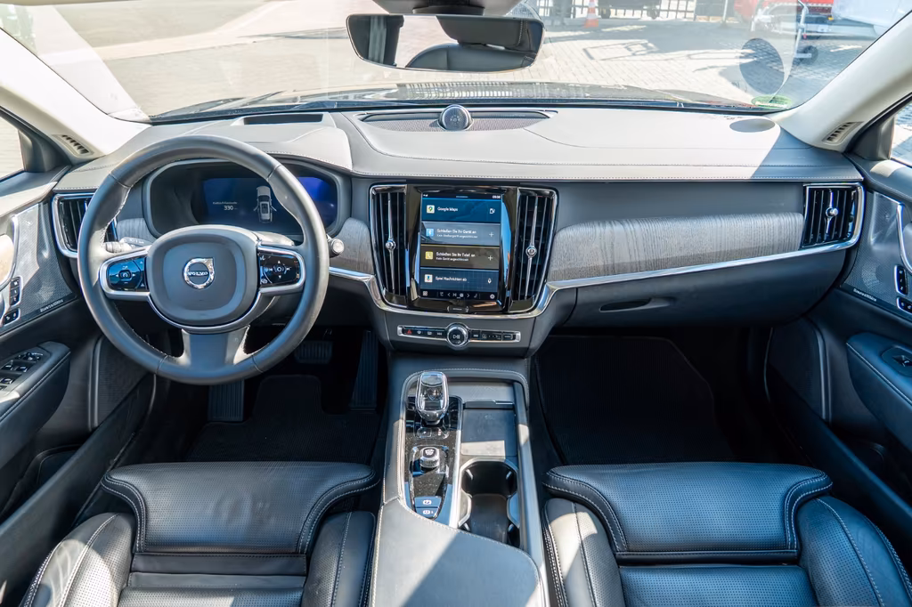 Volvo V90 Cross Country