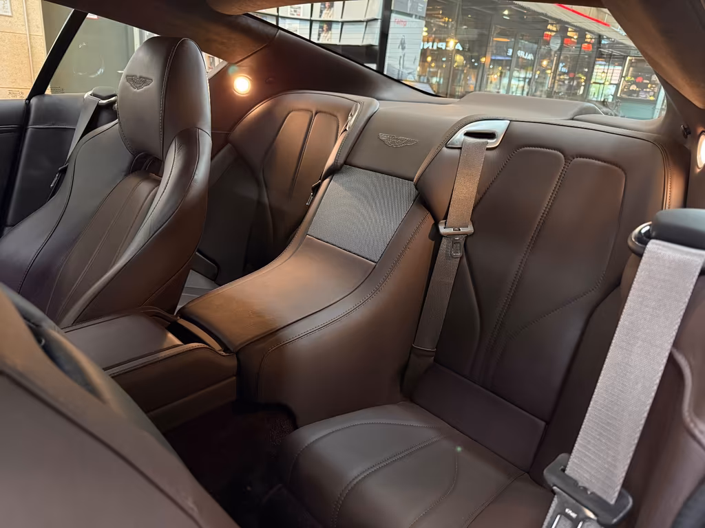 Aston Martin Virage