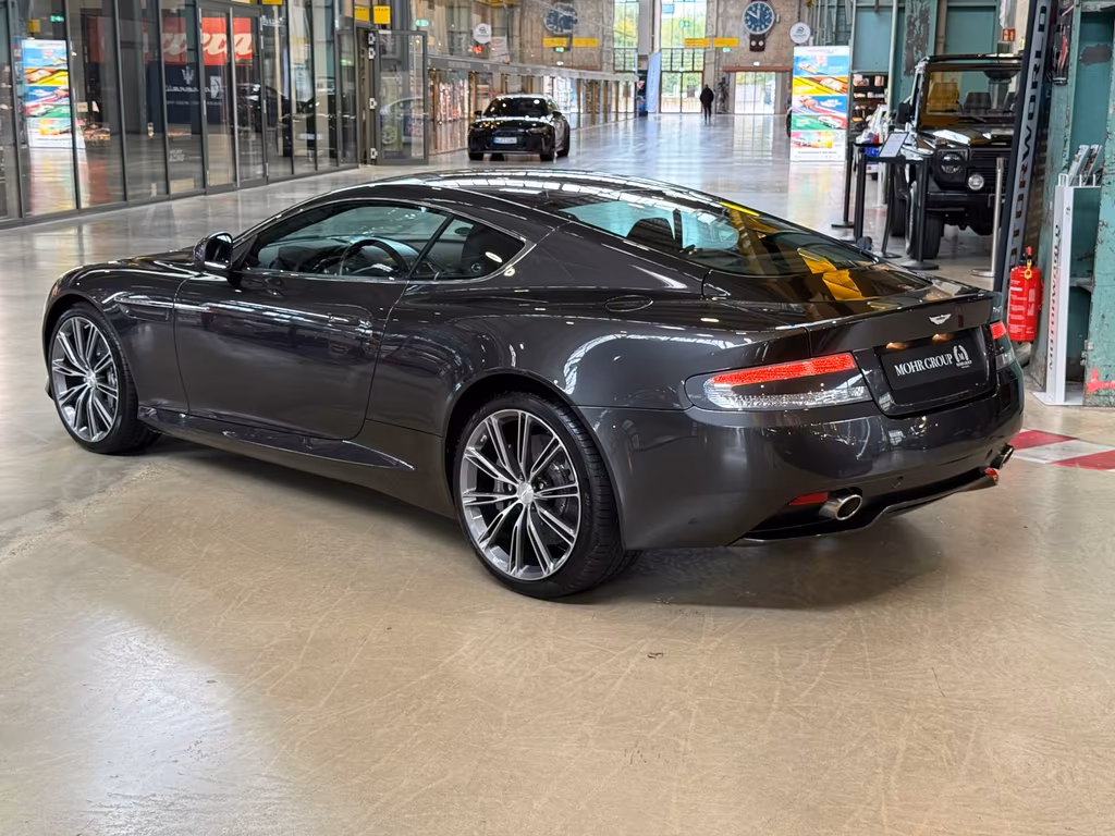 Aston Martin Virage