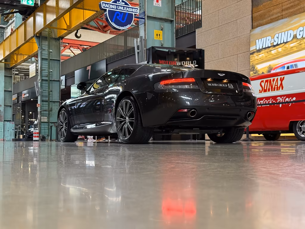 Aston Martin Virage