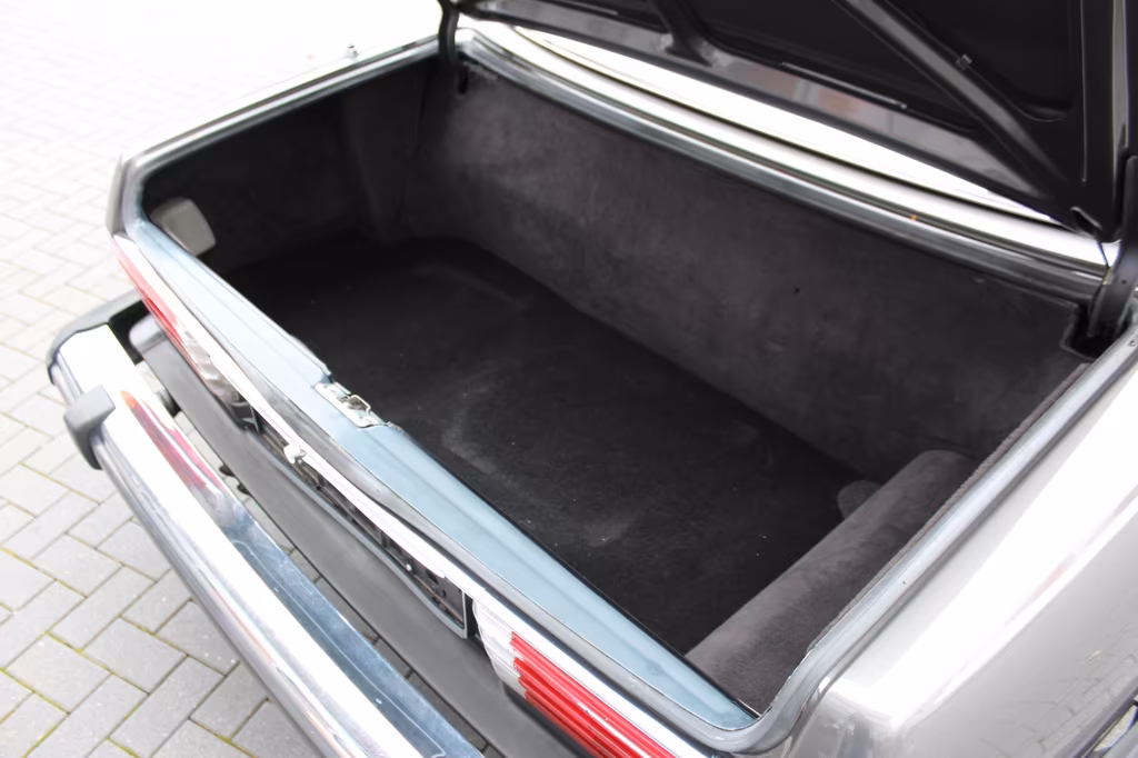 Mercedes-Benz SL 380
