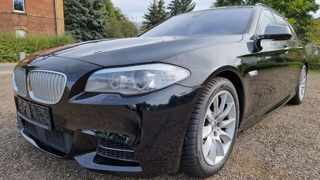 BMW M550