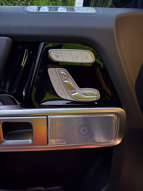 Mercedes-Benz G 400