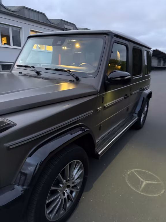 Mercedes-Benz G 400