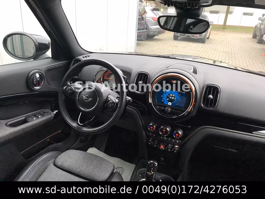 MINI One Countryman