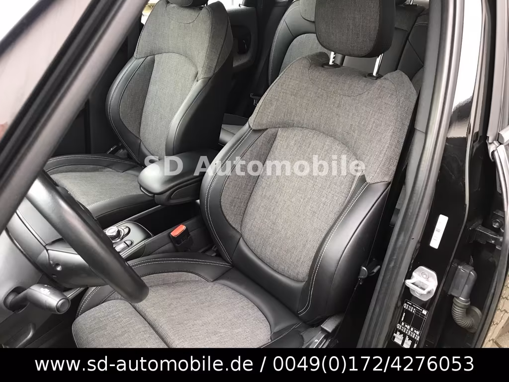 MINI One Countryman