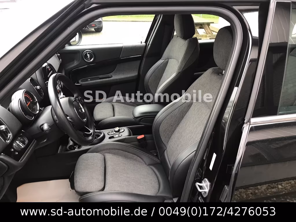 MINI One Countryman