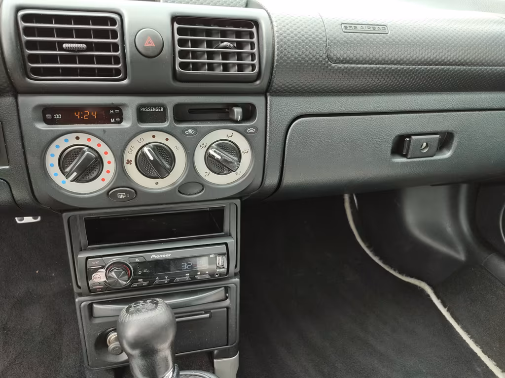 Toyota MR 2