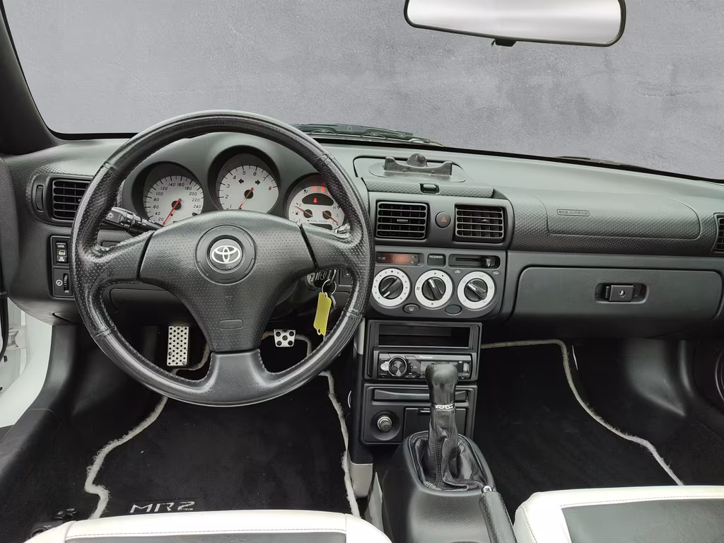 Toyota MR 2