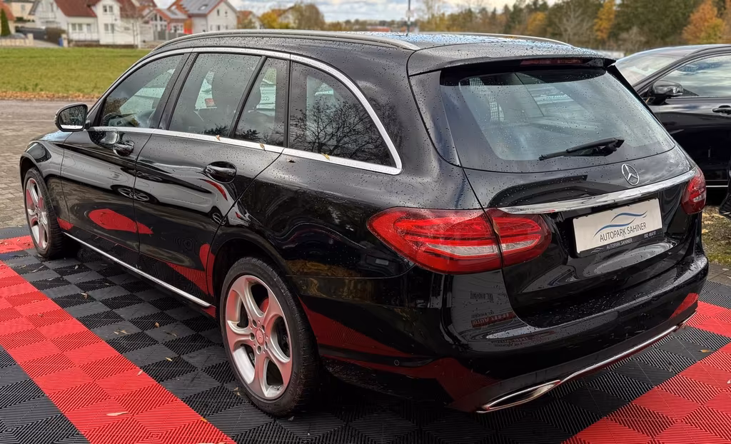 Mercedes-Benz C 400