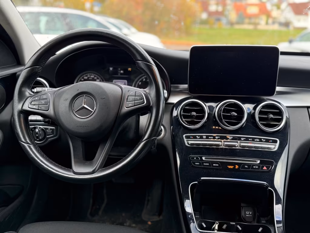 Mercedes-Benz C 400