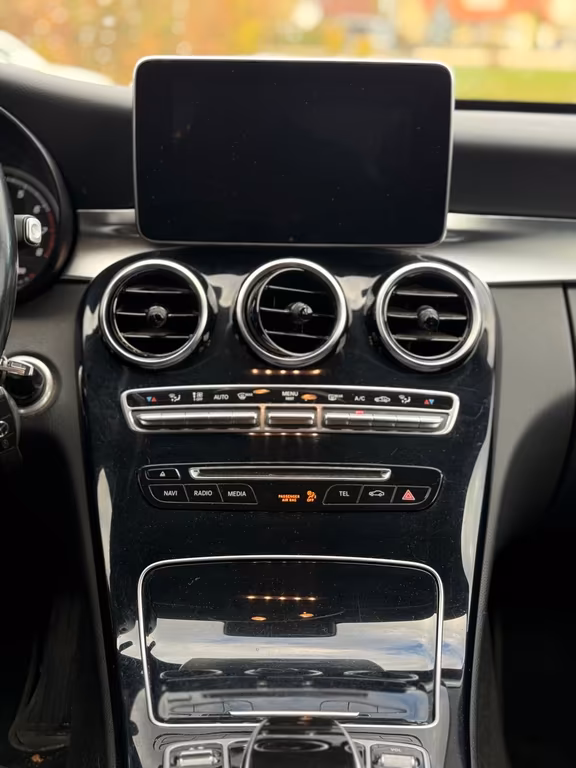 Mercedes-Benz C 400