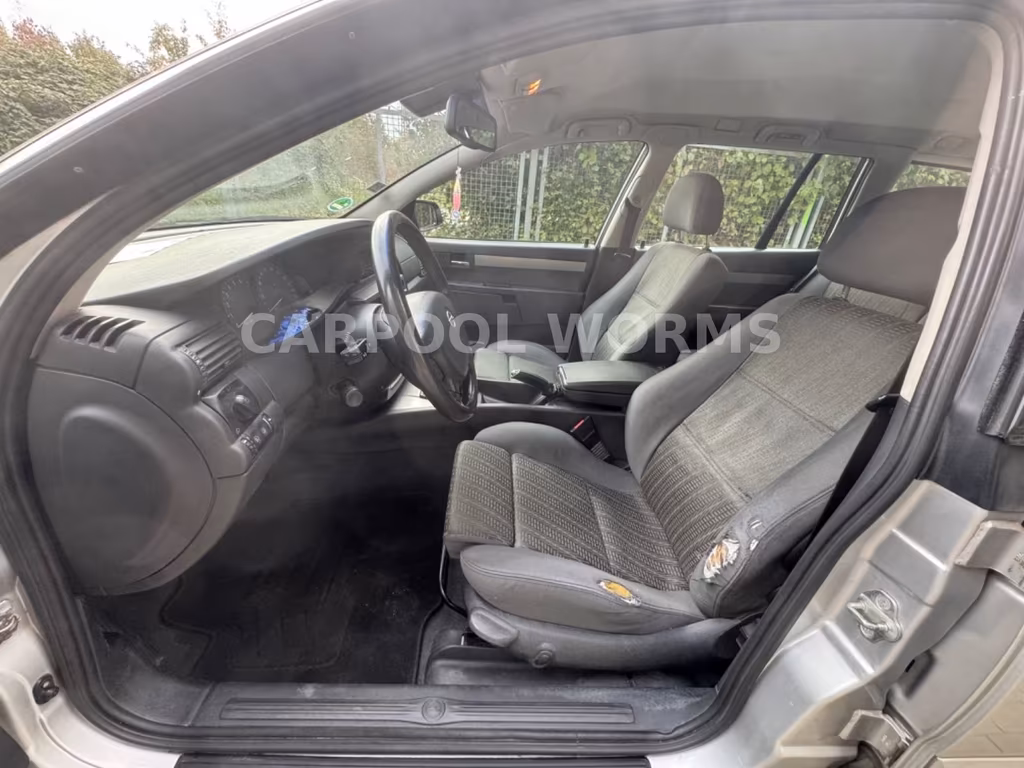 Opel Omega