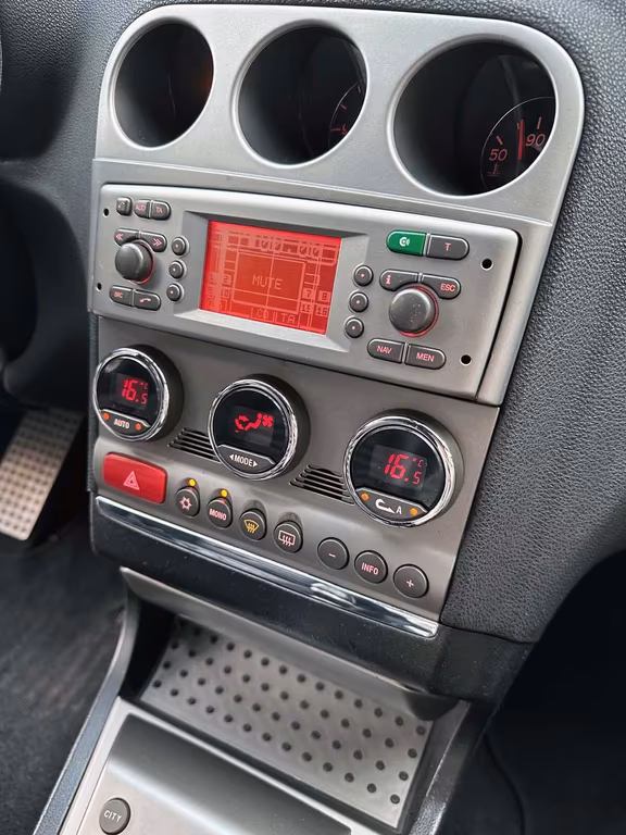 Alfa Romeo 156
