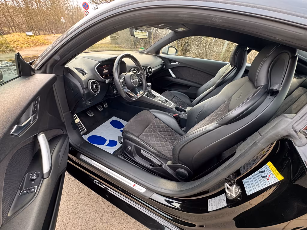 Audi TTS