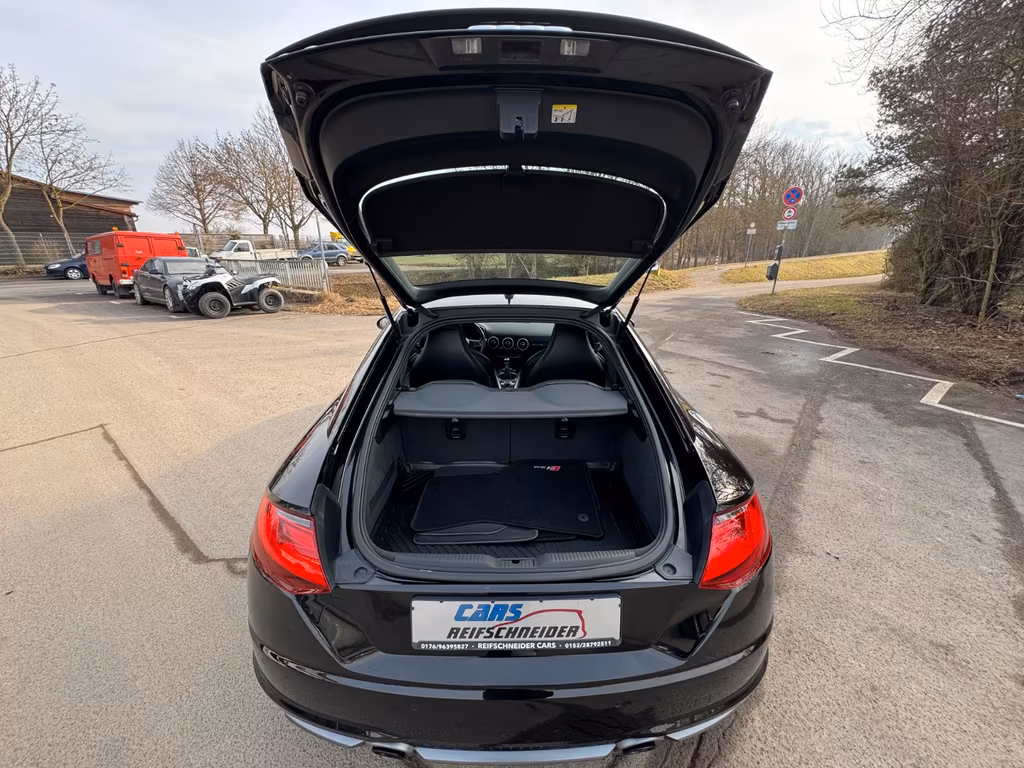 Audi TTS