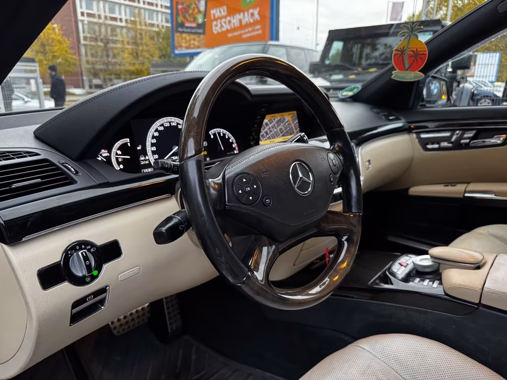 Mercedes-Benz S 250