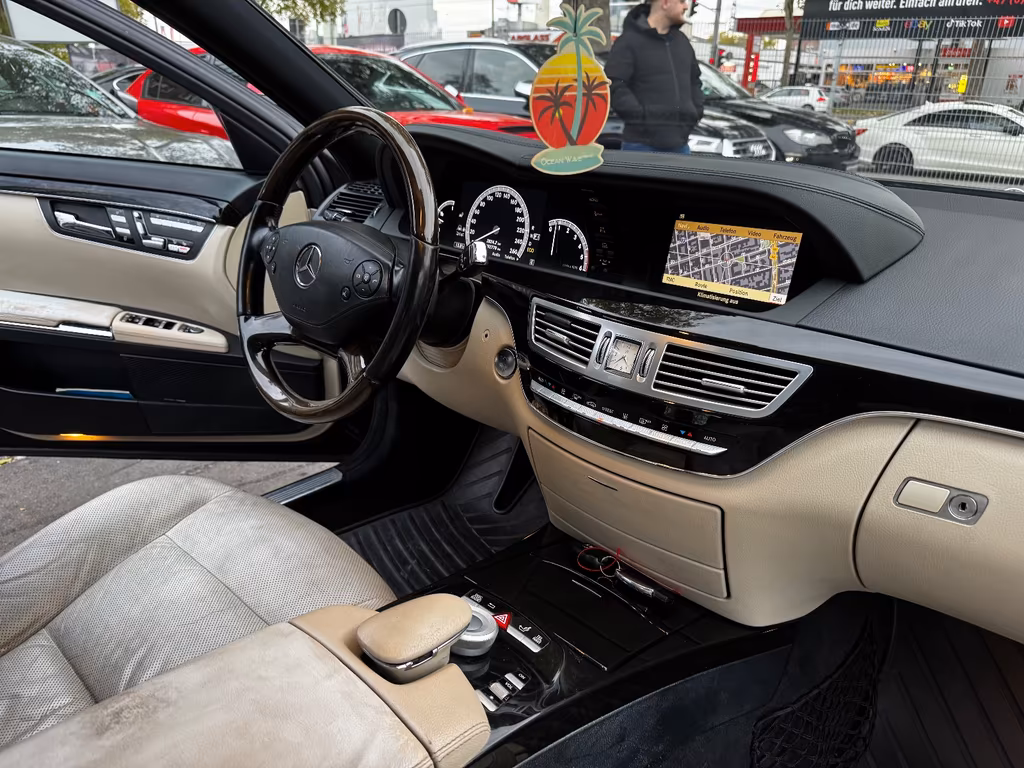 Mercedes-Benz S 250