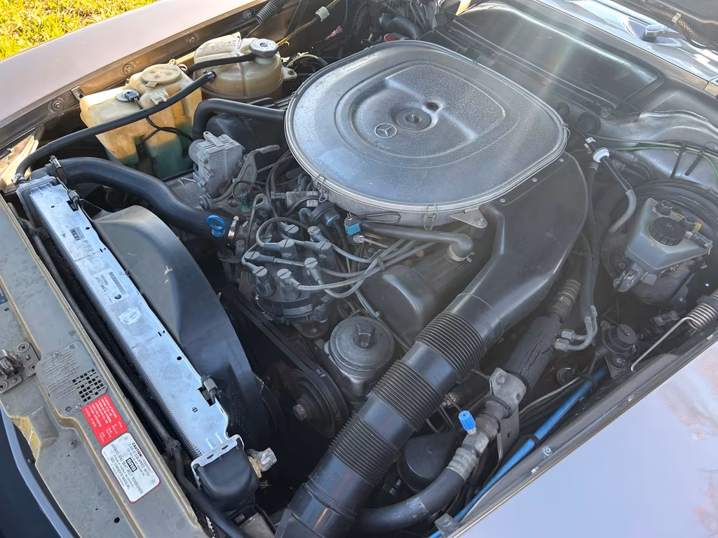 Mercedes-Benz SL 560