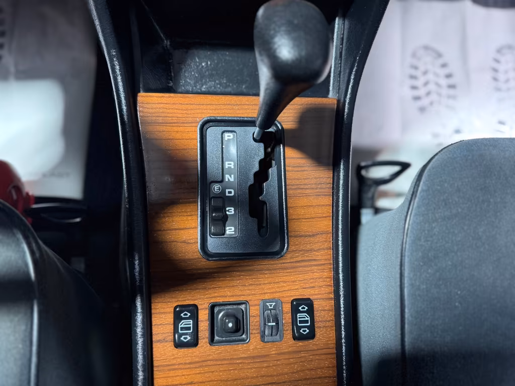 Mercedes-Benz 260
