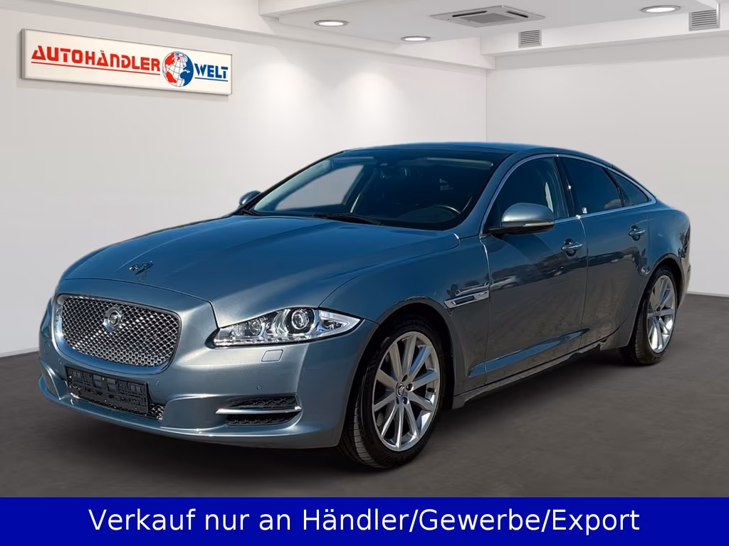 Jaguar XJ