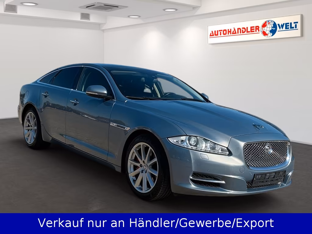 Jaguar XJ