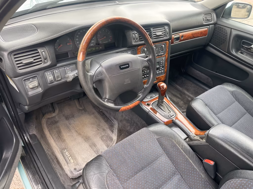 Volvo S70