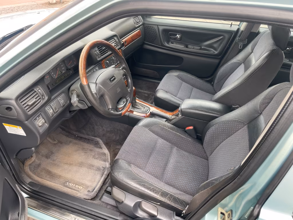 Volvo S70