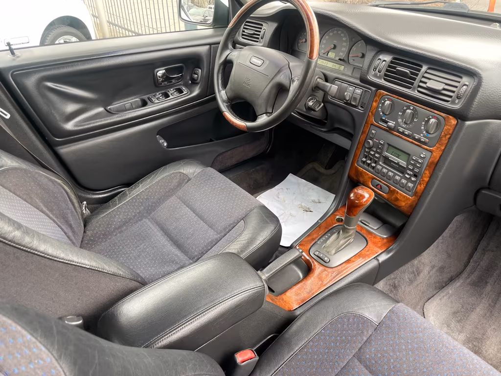 Volvo S70