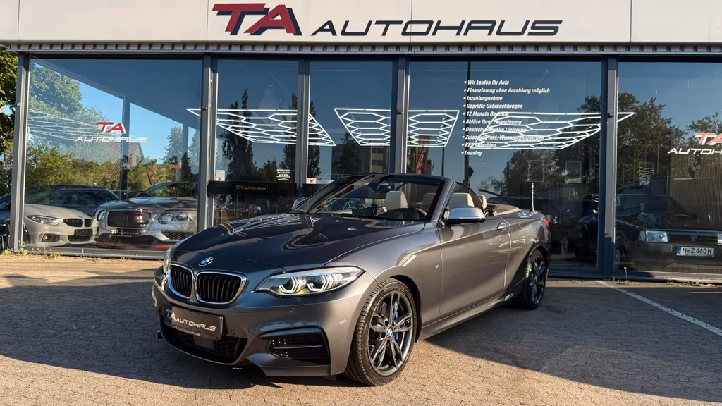 BMW M240i