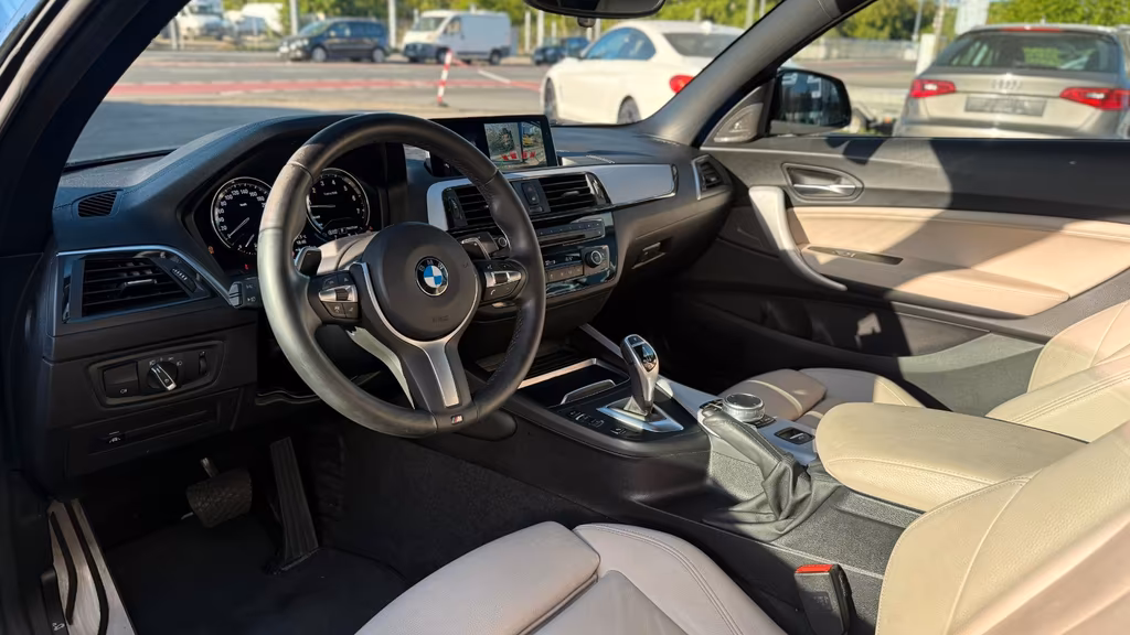 BMW M240i
