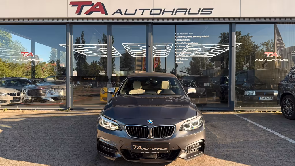 BMW M240i