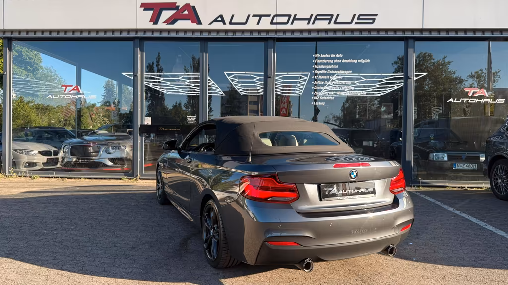 BMW M240i