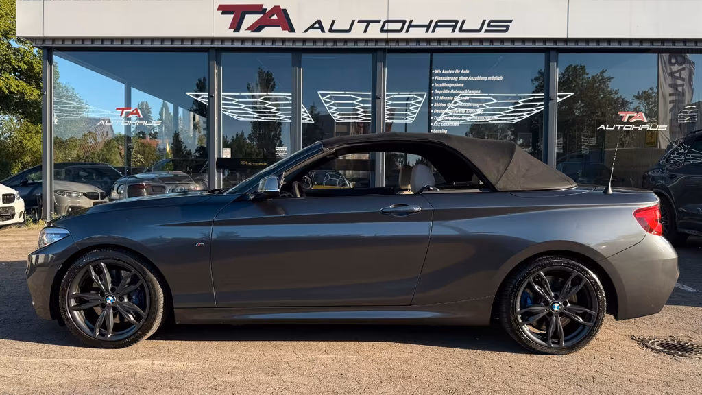 BMW M240i